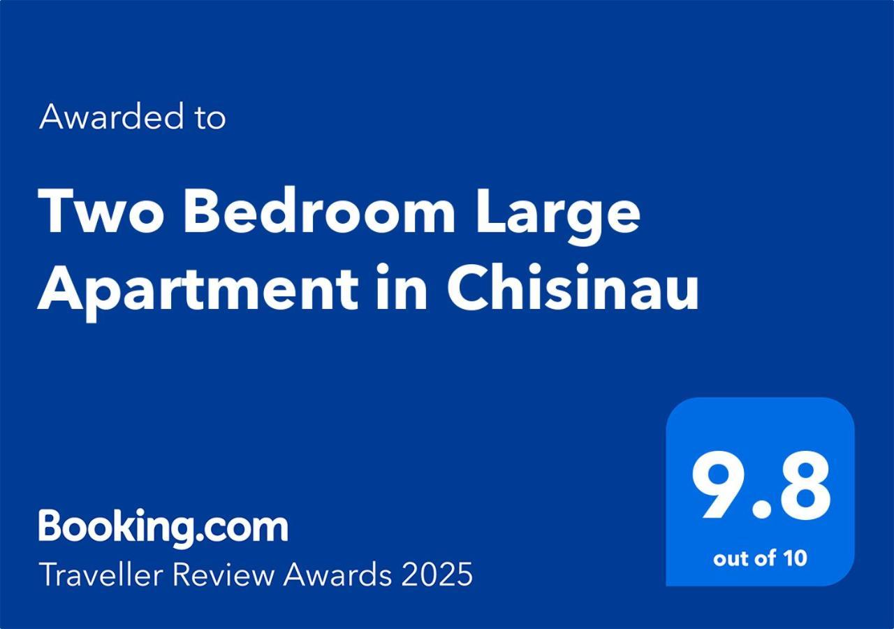 Two Bedroom Large Apartment In تشيسيناو المظهر الخارجي الصورة